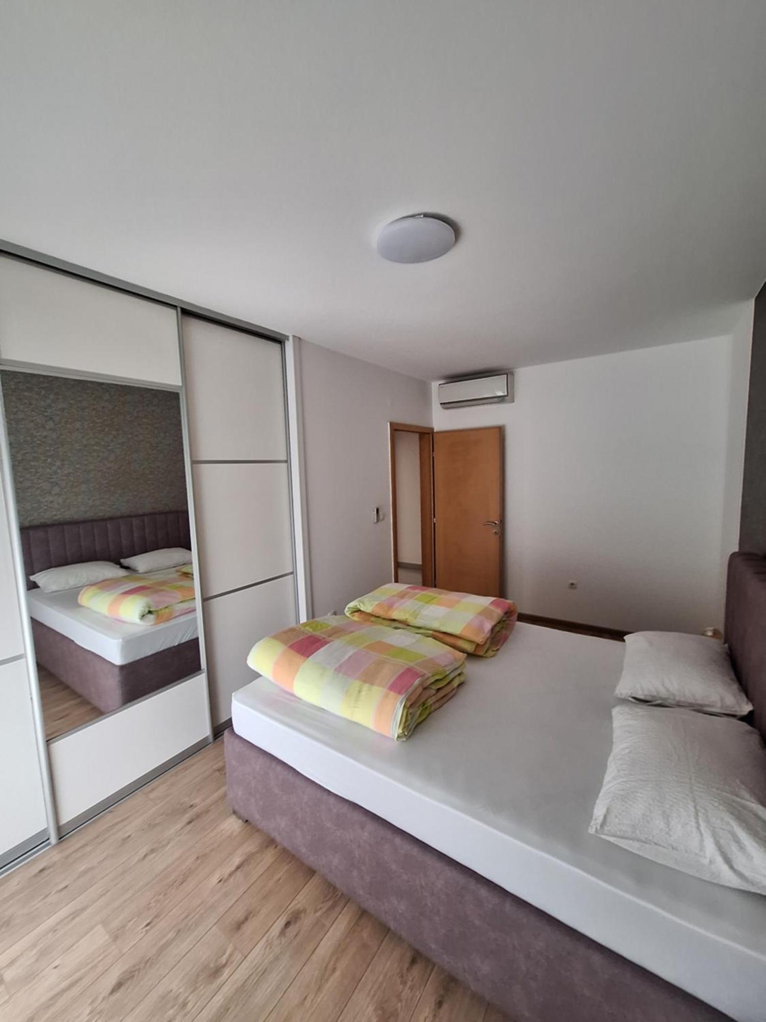 Apartment Enjoy Free Private Parking Mostar Exterior photo